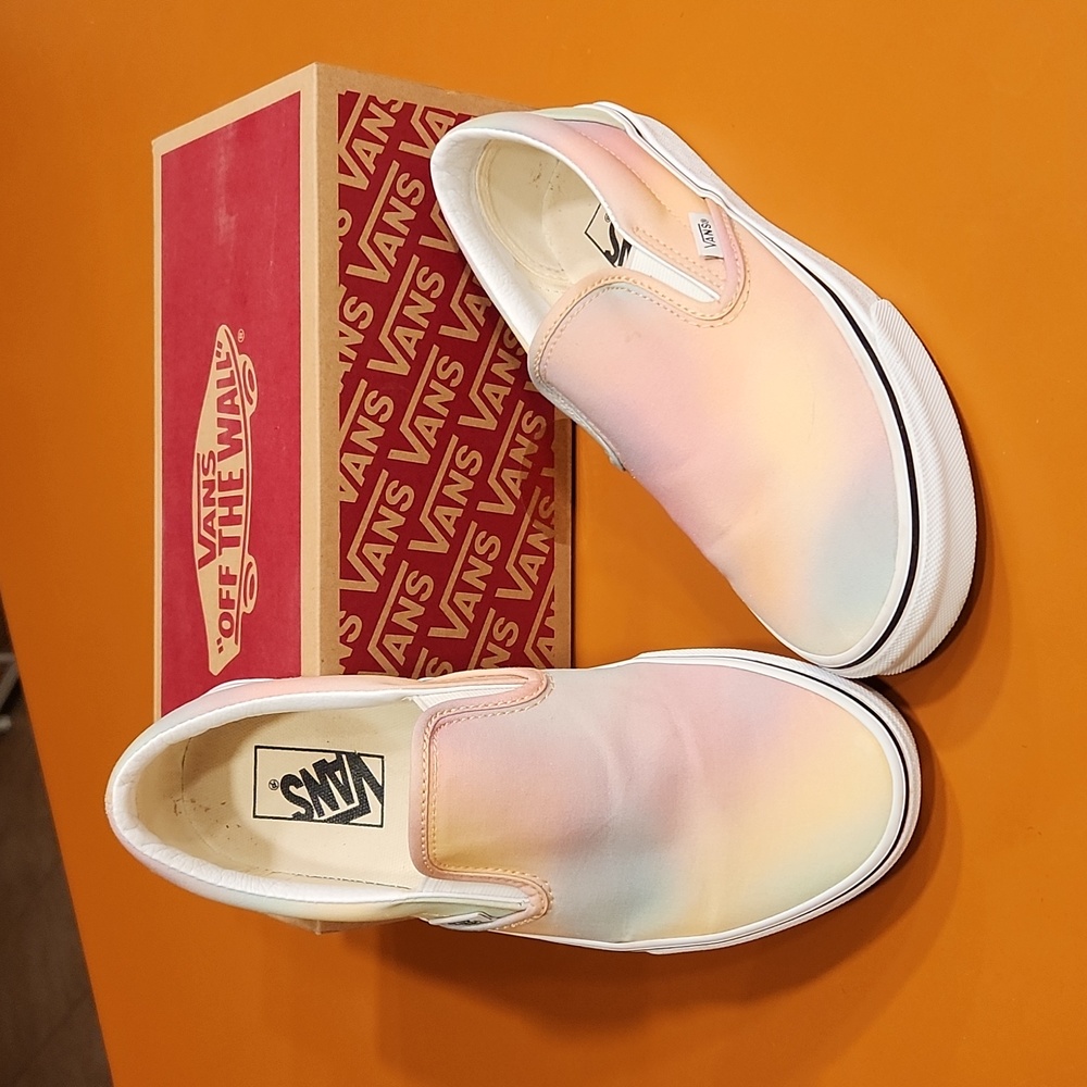 Vans Classic Slip-on Sneakers, size 7.5